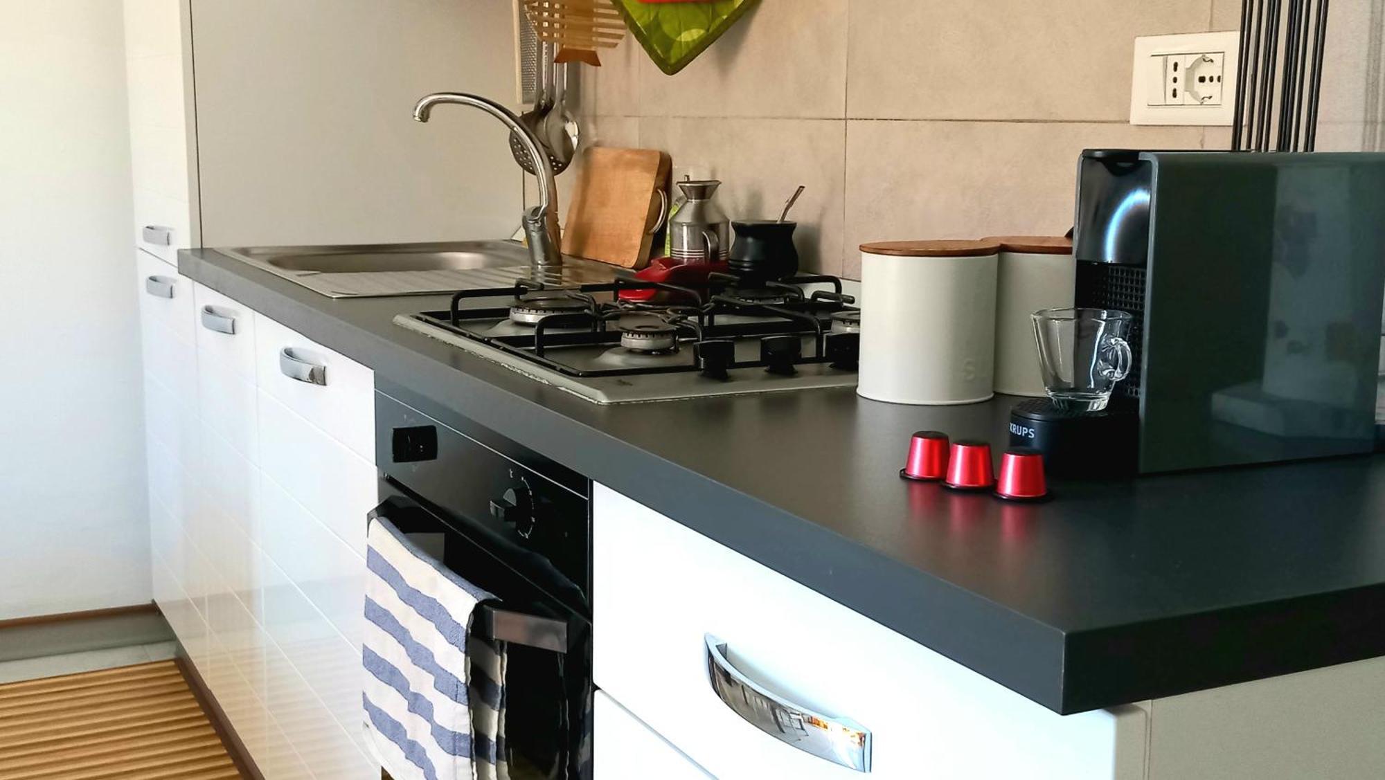 - Casa Manzoni - Luminoso Appartamento Zona Sferisterio Macerata Dış mekan fotoğraf